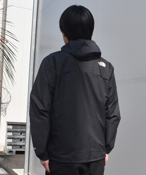 THE NORTH FACE（ザノースフェイス）の「THE NORTH FACE/ザ・ノース・フェイス アウター ウィンドブレーカー スワローテイルフーディ Swallowtail Hoodie NP22601（マウンテンパーカー・メンズ・ブラック・L/M/S/XXL/XL）」の3枚目の写真