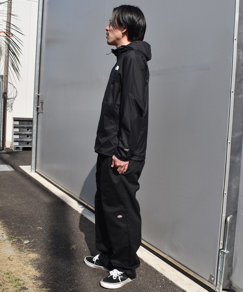 THE NORTH FACE（ザノースフェイス）の「THE NORTH FACE/ザ・ノース・フェイス アウター ウィンドブレーカー スワローテイルフーディ Swallowtail Hoodie NP22601（マウンテンパーカー・メンズ・ブラック・L/M/S/XXL/XL）」の5枚目の写真