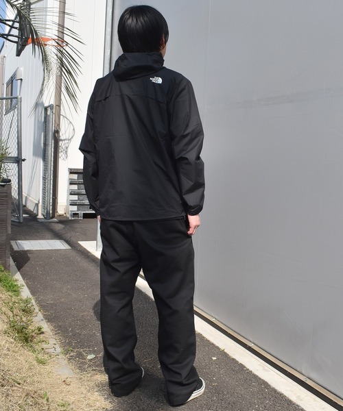 THE NORTH FACE（ザノースフェイス）の「THE NORTH FACE/ザ・ノース・フェイス アウター ウィンドブレーカー スワローテイルフーディ Swallowtail Hoodie NP22601（マウンテンパーカー・メンズ・ブラック・L/M/S/XXL/XL）」の6枚目の写真