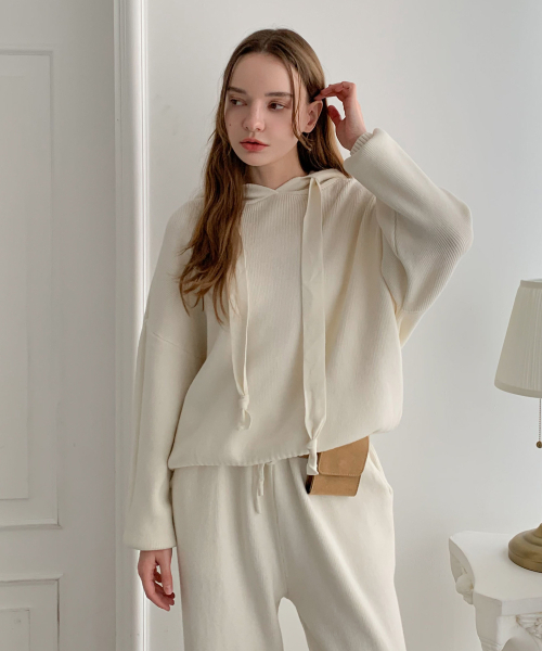 VASCARA（バスカラ）の「[SET] Loose Fit Hoodie+Pants Knit Set-up (4colors)（ニット/セーター・レディース・アイボリー/ブラック/ブラウン/ベージュ・FREE）」の5枚目の写真