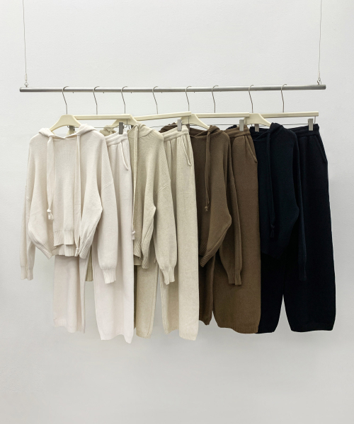VASCARA（バスカラ）の「[SET] Loose Fit Hoodie+Pants Knit Set-up (4colors)（ニット/セーター・レディース・アイボリー/ブラック/ブラウン/ベージュ・FREE）」の10枚目の写真