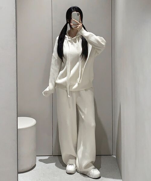 VASCARA（バスカラ）の「[SET] Loose Fit Hoodie+Pants Knit Set-up (4colors)（ニット/セーター・レディース・アイボリー/ブラック/ブラウン/ベージュ・FREE）」の11枚目の写真