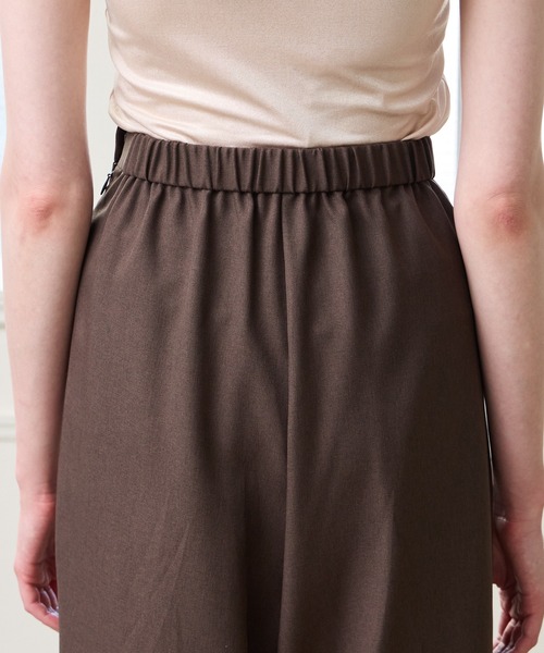 AIMER（エメ）の「ツイルストレッチワイドパンツ【セットアップ可能】（その他パンツ・レディース・ブラック/ブラウン・MEDIUM）」の6枚目の写真