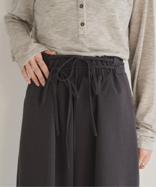 SOYEN（ソイエン）の「ダブルドロストワイドパンツ/セットアップ可　イージースラックス　ピンストライプ　無地（その他パンツ・レディース・グレー/チャコール・F）」の12枚目の写真