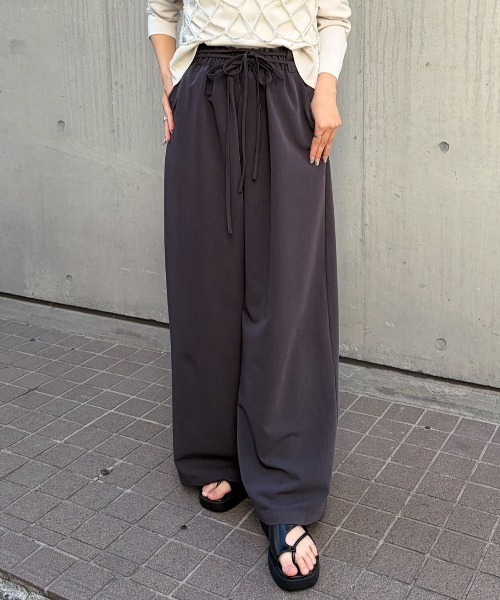 SOYEN(ソイエン)の「ダブルドロストワイドパンツ/セットアップ可 イージースラックス ピンストライプ 無地(スラックス・レディース・グレー/チャコール・F)」の15枚目の写真