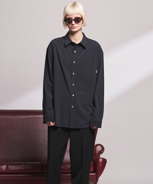 MAISON SPECIAL（メゾンスペシャル）の「《UNISEX》【PERTEX】Regular Collar Prime-Over Long Sleeve Shirt/【パーテックス】レギュラーカラープライムオーバーロングスリーブシャツ【MAISON SPECIAL/メゾンスペシャル】■セットアップ対応■（シャツ/ブラウス・メンズ・グレー/チャコールグレー/ブラック・0/1/2）」の11枚目の写真