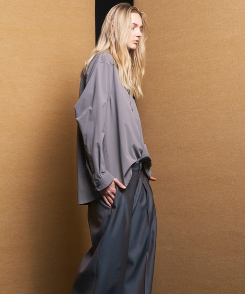 MAISON SPECIAL（メゾンスペシャル）の「《UNISEX》【PERTEX】Regular Collar Prime-Over Long Sleeve Shirt/【パーテックス】レギュラーカラープライムオーバーロングスリーブシャツ【MAISON SPECIAL/メゾンスペシャル】■セットアップ対応■（シャツ/ブラウス・メンズ・グレー/チャコールグレー/ブラック・0/1/2）」の18枚目の写真