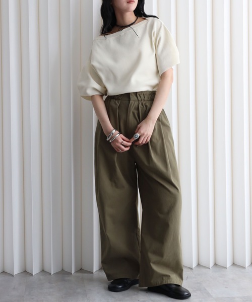 YENNA(イェンナ)の「ボリュームタックコットンワイドパンツ / チノワイドパンツ(チノパンツ・レディース・アイボリー/ダークブラウン/ベージュ/カーキ・FREE)」の13枚目の写真