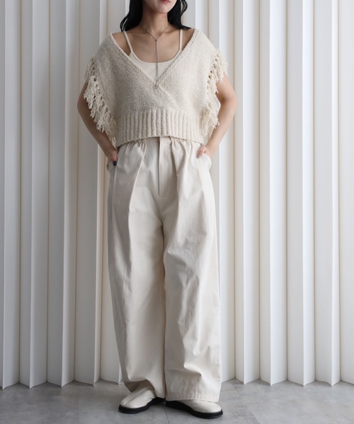 YENNA(イェンナ)の「ボリュームタックコットンワイドパンツ / チノワイドパンツ(チノパンツ・レディース・アイボリー/ダークブラウン/ベージュ/カーキ・FREE)」の20枚目の写真