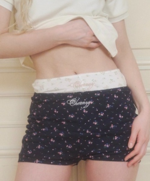 chernyy floral inner shorts / 小花柄刺繍ロゴインナーショーツ