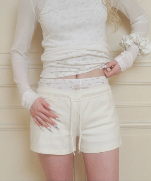 chernyy（チェルニー）の「chernyy floral inner shorts / 小花柄刺繍ロゴインナーショーツ（その他パンツ・レディース・アイボリー/ネイビー・LARGE/MEDIUM/SMALL）」の17枚目の写真