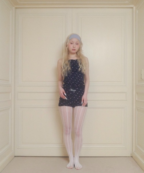 chernyy（チェルニー）の「chernyy floral inner shorts / 小花柄刺繍ロゴインナーショーツ（その他パンツ・レディース・アイボリー/ネイビー・LARGE/MEDIUM/SMALL）」の8枚目の写真