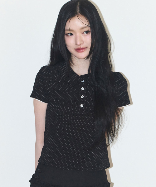 ILLIGO(イリゴ)の「ドットピンタックカラーTシャツブラック(Tシャツ/カットソー・レディース・その他・OS)」の2枚目の写真