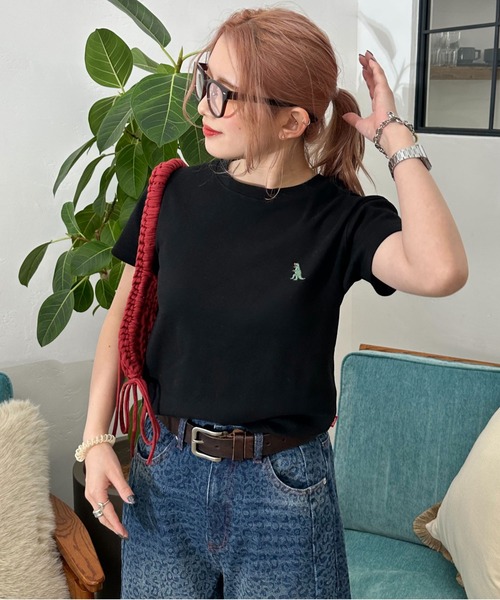 DOUBLE NAME（ダブルネーム）の「【m:rex】ミニ恐竜刺しゅうリブTEE（Tシャツ/カットソー・レディース・ブラック/オフホワイト・FREE）」の6枚目の写真