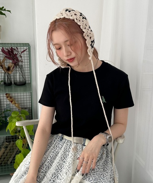 DOUBLE NAME（ダブルネーム）の「【m:rex】ミニ恐竜刺しゅうリブTEE（Tシャツ/カットソー・レディース・ブラック/オフホワイト・FREE）」の8枚目の写真