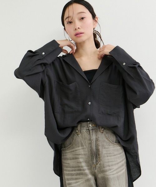 le cercle ADAM ET ROPE'(ルセルクルアダムエロペ)の「オープンカラーシャツジャケット(シャツ/ブラウス・レディース・チャコールグレー/ホワイト/カーキ・FREE)」の2枚目の写真