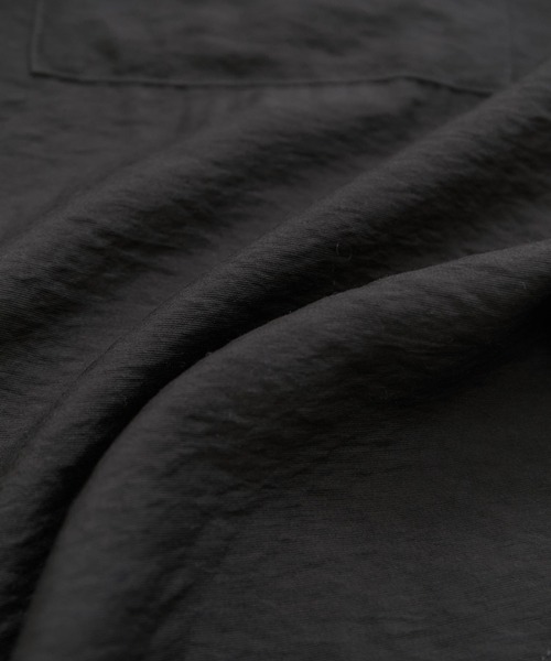 le cercle ADAM ET ROPE'(ルセルクルアダムエロペ)の「オープンカラーシャツジャケット(シャツ/ブラウス・レディース・チャコールグレー/ホワイト/カーキ・FREE)」の22枚目の写真