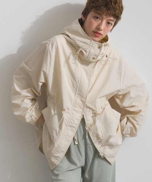 Fizz（フィズ）の「ナイロンワッシャーマウンテンパーカー（マウンテンパーカー・レディース・ライトカーキ/アイボリー/ブラック・M）」の18枚目の写真