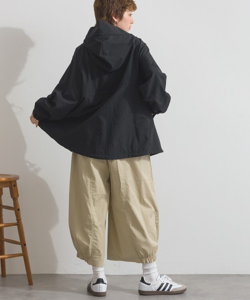 Fizz（フィズ）の「ナイロンワッシャーマウンテンパーカー（マウンテンパーカー・レディース・ライトカーキ/アイボリー/ブラック・M）」の16枚目の写真