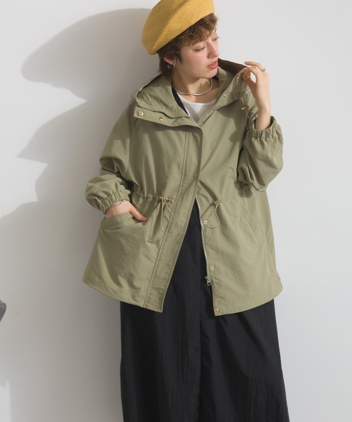 Fizz（フィズ）の「ナイロンワッシャーマウンテンパーカー（マウンテンパーカー・レディース・ライトカーキ/アイボリー/ブラック・M）」の17枚目の写真