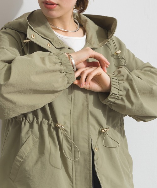Fizz（フィズ）の「ナイロンワッシャーマウンテンパーカー（マウンテンパーカー・レディース・ライトカーキ/アイボリー/ブラック・M）」の8枚目の写真