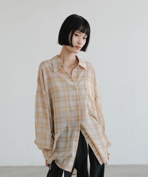 LOWRYS FARM(ローリーズファーム)の「シアーチェックシャツロング 647623(シャツ/ブラウス・レディース・ブルー/ブラウン/ベージュ・FREE)」の2枚目の写真
