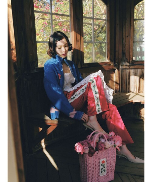 BEAMS COUTURE(ビームスクチュール)の「RURU MARY'S / 手刺繍のかごバッグ(かごバッグ・レディース・ピンク/ブルー・ONE SIZE)」の14枚目の写真