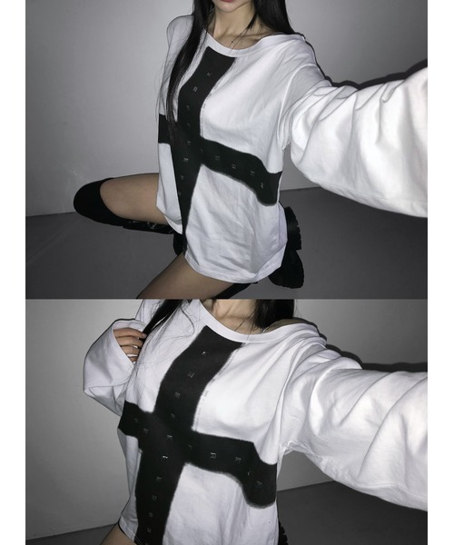 THEAIRTOWN（ジエアタウン）の「pinter bless cross loose top（スウェット・レディース・ホワイト・FREE）」の3枚目の写真