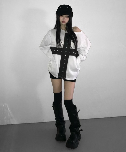 THEAIRTOWN（ジエアタウン）の「pinter bless cross loose top（スウェット・レディース・ホワイト・FREE）」の6枚目の写真