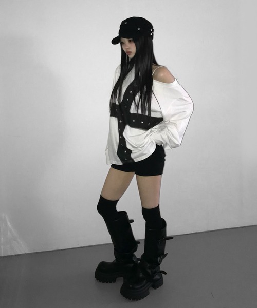 THEAIRTOWN（ジエアタウン）の「pinter bless cross loose top（スウェット・レディース・ホワイト・FREE）」の8枚目の写真