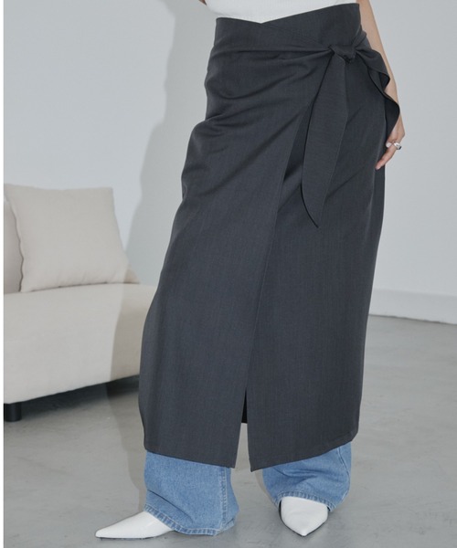 DRWCYS（ドロシーズ）の「ラップタイナロースカート（スカート・レディース・アイボリー/チャコールグレー・FREE）」の12枚目の写真