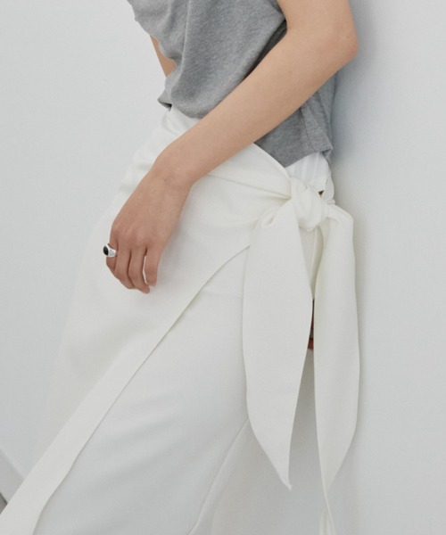DRWCYS（ドロシーズ）の「ラップタイナロースカート（スカート・レディース・アイボリー/チャコールグレー・FREE）」の8枚目の写真
