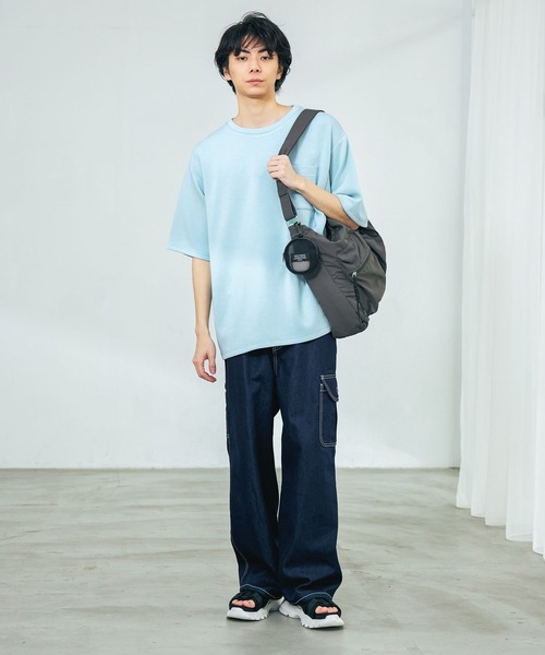 LAKOLE（ラコレ）の「マルチポケットミドルショルダーバッグ / 665235（ショルダーバッグ・メンズ・グレー/ブラック・FREE）」の3枚目の写真