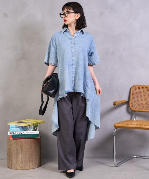 A.D.C.L.（エーディーシーエル）の「イレギュラーヘム デニムロングシャツ（シャツ/ブラウス・レディース・ブルー/サックスブルー・M/L）」の3枚目の写真