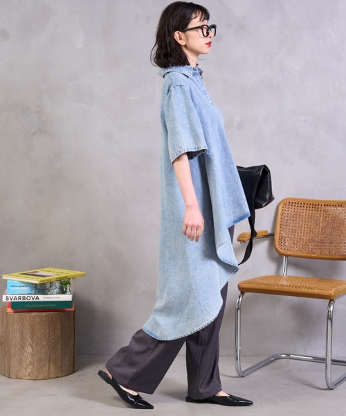 A.D.C.L.（エーディーシーエル）の「イレギュラーヘム デニムロングシャツ（シャツ/ブラウス・レディース・ブルー/サックスブルー・M/L）」の8枚目の写真