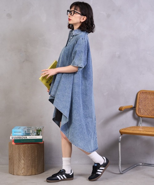 A.D.C.L.（エーディーシーエル）の「イレギュラーヘム デニムロングシャツ（シャツ/ブラウス・レディース・ブルー/サックスブルー・M/L）」の12枚目の写真