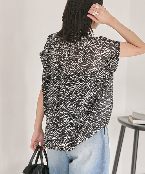 JOURNAL STANDARD(ジャーナルスタンダード)の「《追加》80ローンタックボリュームシャツ(シャツ/ブラウス・レディース・ブラック系その他/ベージュ・FREE)」の9枚目の写真