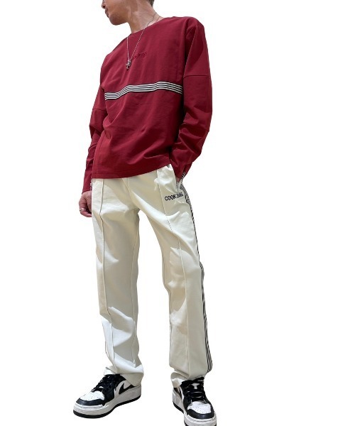 COOK JEANS(クックジーンズ)の「2WAYテープTシャツ(Tシャツ/カットソー・メンズ・バーガンディー/ブラック/ホワイト・LARGE/MEDIUM)」の12枚目の写真