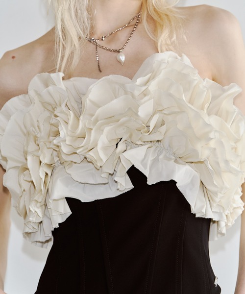 JOSE MOON（ジョゼムーン）の「BOUQUET FRILL TOPS/ブーケフリルトップス（その他トップス・レディース・その他/ブラック/ホワイト・FREE）」の4枚目の写真