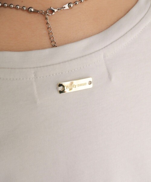 fredy emue（フレディエミュ）の「シルケットスムースクロップドTシャツ（Tシャツ/カットソー・レディース・ベージュ/カーキ/オフホワイト/チャコールグレー・38）」の6枚目の写真