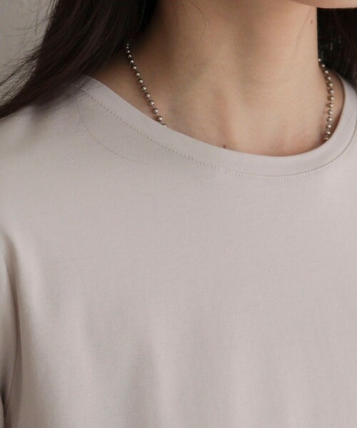 fredy emue（フレディエミュ）の「シルケットスムースクロップドTシャツ（Tシャツ/カットソー・レディース・ベージュ/カーキ/オフホワイト/チャコールグレー・38）」の7枚目の写真