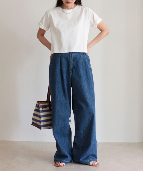 fredy emue（フレディエミュ）の「シルケットスムースクロップドTシャツ（Tシャツ/カットソー・レディース・ベージュ/カーキ/オフホワイト/チャコールグレー・38）」の9枚目の写真