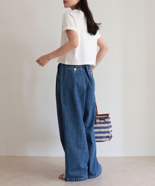 fredy emue（フレディエミュ）の「シルケットスムースクロップドTシャツ（Tシャツ/カットソー・レディース・ベージュ/カーキ/オフホワイト/チャコールグレー・38）」の11枚目の写真