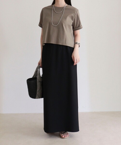 fredy emue（フレディエミュ）の「シルケットスムースクロップドTシャツ（Tシャツ/カットソー・レディース・ベージュ/カーキ/オフホワイト/チャコールグレー・38）」の17枚目の写真