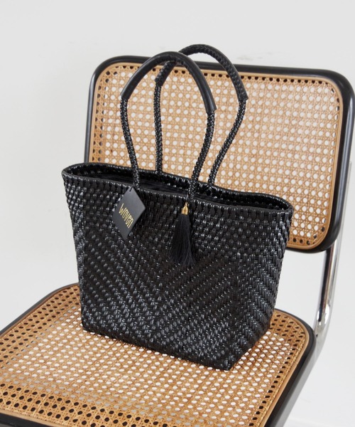 WOVEN(ウーヴン)の「WOVEN (ウーヴン) /エブリデイトート メキシコ製 メルカドバッグ かごバッグ レザーハンドル スモール(かごバッグ・レディース・ブラック/ブラウン/クリーム/ブラック系その他/ベージュ系その他・FREE)」の6枚目の写真