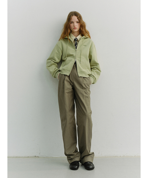 DUNST(ダンスト)の「UNISEX CROPPED ZIP-UP HOODIE_UDTS6A101_OLIVE(パーカー・レディース・オリーブ・X-SMALL/SMALL/MEDIUM/X-LARGE)」の2枚目の写真