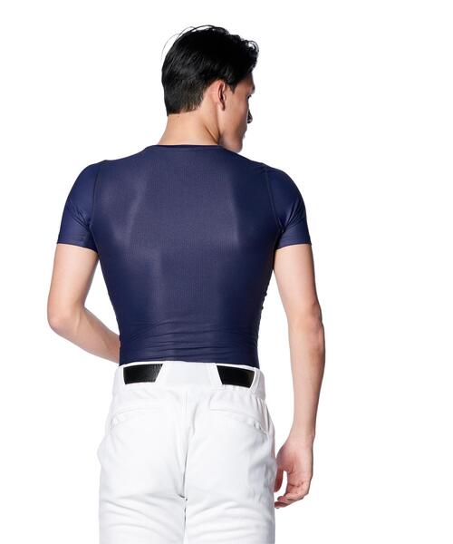 UNDER ARMOUR（アンダーアーマー）の「UAアイソチル コンプレッション ショートスリーブ クルーネック シャツ（ベースボール/メンズ）（Tシャツ/カットソー・メンズ・ネイビー・L/XL/M/S/3XL/2XL）」の2枚目の写真
