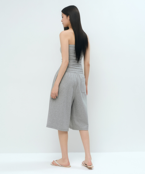 MUSINSA STANDARD WOMAN（ムシンサスタンダードウーマン）の「[クールタンダード] ウィメンズ ワン タック バミューダ スウェットパンツ [ミディアムグレー]（その他パンツ・レディース・その他・X-SMALL/SMALL/MEDIUM/LARGE）」の3枚目の写真