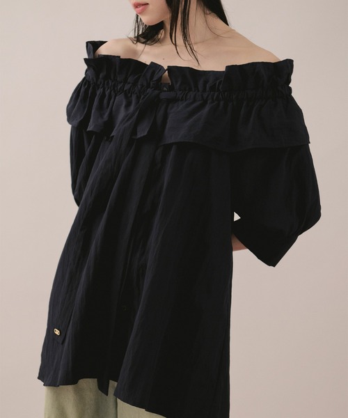 loin nuit(ロワンニュイ)の「2way frill ribbon blouse / 2wayフリルリボンブラウス(シャツ/ブラウス・レディース・イエロー/ネイビー/ライトブルー・FREE)」の7枚目の写真