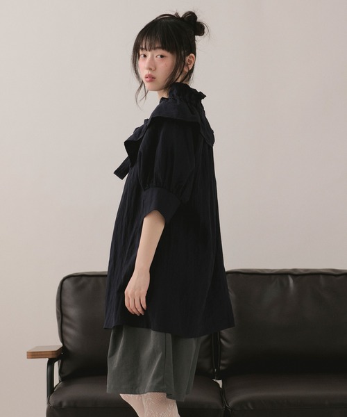 loin nuit(ロワンニュイ)の「2way frill ribbon blouse / 2wayフリルリボンブラウス(シャツ/ブラウス・レディース・イエロー/ネイビー/ライトブルー・FREE)」の12枚目の写真